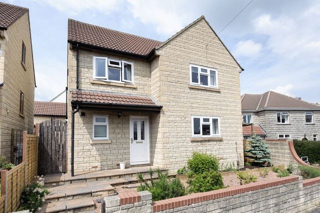  Image of 5 bedroom Detached house for sale in Nunney Road Frome BA11 at Nunney Road  Frome, BA11 4LE