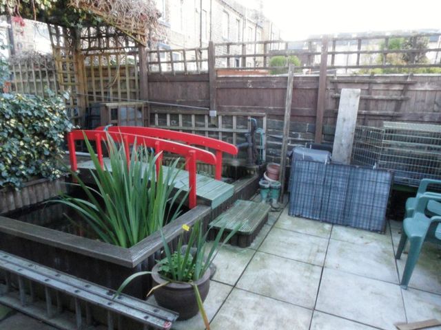  Image of 3 bedroom Terraced house for sale in Oak Street Elland HX5 at Oak Street  Elland, HX5 0LF
