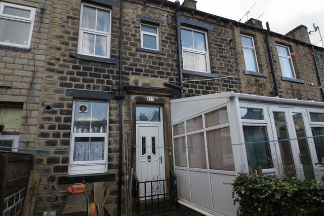  Image of 3 bedroom Terraced house for sale in Oak Street Elland HX5 at Oak Street  Elland, HX5 0LF