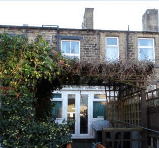  Image of 3 bedroom Terraced house for sale in Oak Street Elland HX5 at Oak Street  Elland, HX5 0LF
