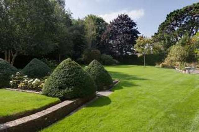  Image of 5 bedroom Detached house for sale in Lower Road Havant PO9 at Old Bedhampton Havant Hampshire, PO9 3LH