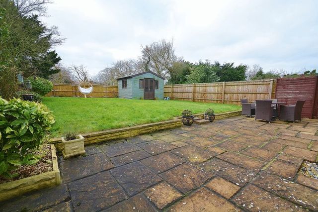  Image of 4 bedroom Detached house for sale in Old Croft Close Kingston Blount Chinnor OX39 at Old Croft Close  Kingston Blount, OX39 4RX