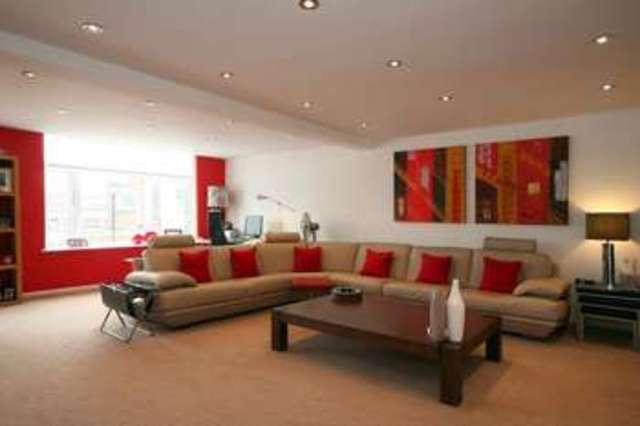  Image of 4 bedroom Property for sale in Broad Street Portsmouth PO1 at Old Portsmouth Hampshire, PO1 2JD