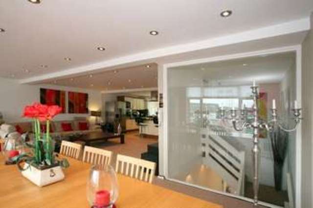  Image of 4 bedroom Property for sale in Broad Street Portsmouth PO1 at Old Portsmouth Hampshire, PO1 2JD
