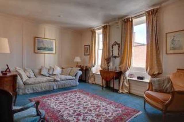  Image of 4 bedroom Town House for sale in High Street Portsmouth PO1 at Old Portsmouth Hampshire, PO1 2LP