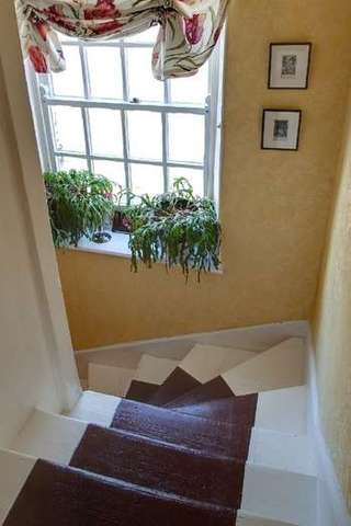  Image of 4 bedroom Town House for sale in High Street Portsmouth PO1 at Old Portsmouth Hampshire, PO1 2LP