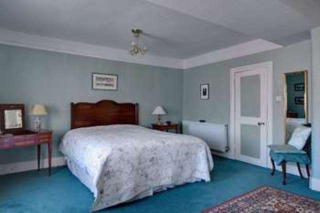  Image of 4 bedroom Town House for sale in High Street Portsmouth PO1 at Old Portsmouth Hampshire, PO1 2LP
