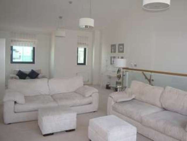  Image of 4 bedroom Town House for sale in Broad Street Portsmouth PO1 at Old Portsmouth Hampshire, PO1 2JE