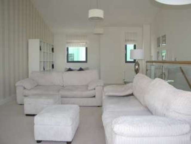  Image of 4 bedroom Town House for sale in Broad Street Portsmouth PO1 at Old Portsmouth Hampshire, PO1 2JE