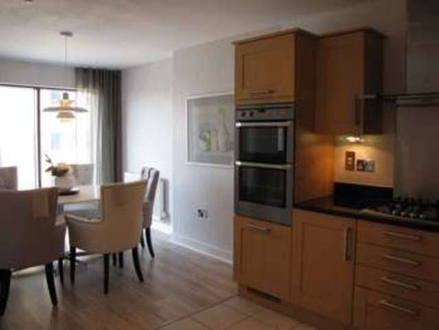 Image of 4 bedroom Town House for sale in Broad Street Portsmouth PO1 at Old Portsmouth Hampshire, PO1 2JE