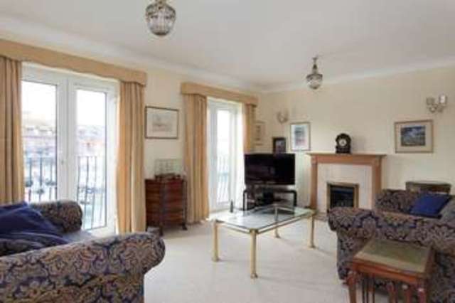  Image of 4 bedroom Town House for sale in Captains Row Portsmouth PO1 at Old Portsmouth Hampshire, PO1 2TT