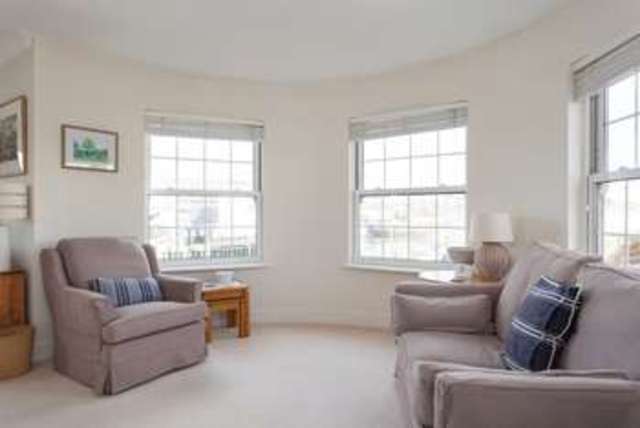  Image of 4 bedroom Town House for sale in White Hart Road Portsmouth PO1 at Old Portsmouth Hampshire, PO1 2TP