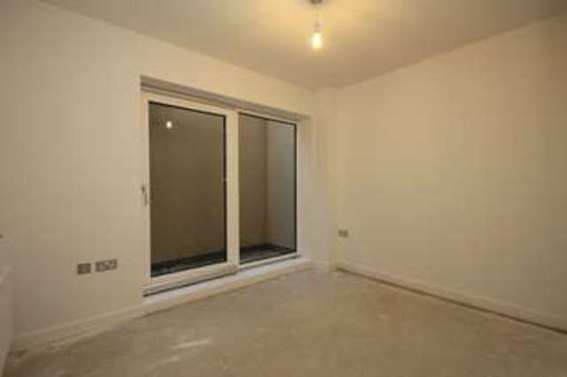  Image of 2 bedroom Flat for sale in Old Post Office Walk Surbiton KT6 at Surbiton Surrey, KT6 4JF