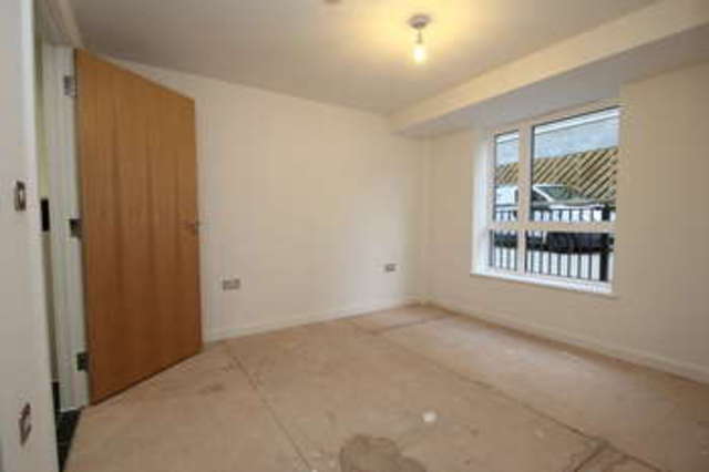  Image of 2 bedroom Flat for sale in Old Post Office Walk Surbiton KT6 at Surbiton Surrey, KT6 4JF