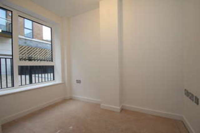  Image of 2 bedroom Flat for sale in Old Post Office Walk Surbiton KT6 at Surbiton Surrey, KT6 4JF