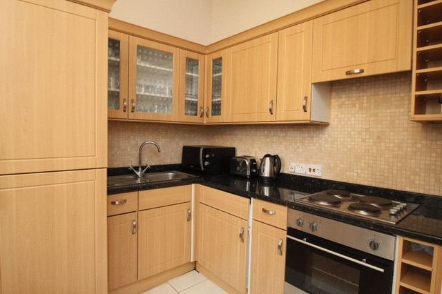  Image of 1 bedroom Flat to rent in Castletown Road London W14 at Castletown Road  London, W14 9HE