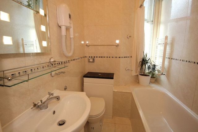  Image of 1 bedroom Flat to rent in Castletown Road London W14 at Castletown Road  London, W14 9HE