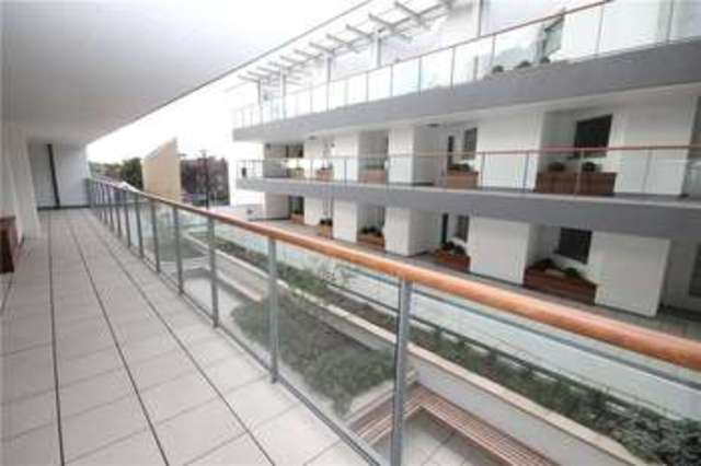  Image of 2 bedroom Apartment for sale in Flower Lane London NW7 at London  Mill Hill, NW7 2JL