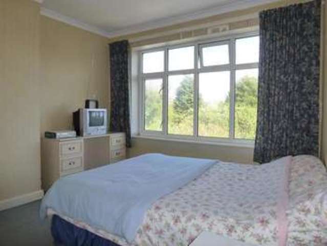  Image of 3 bedroom Semi-Detached house for sale in Oxford Road Abingdon OX14 at Abingdon, OX14 2EE