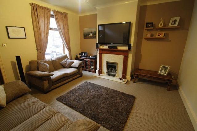  Image of 2 bedroom Terraced house for sale in Oxford Street Sowerby Bridge HX6 at Oxford Street  Sowerby Bridge, HX6 2DE