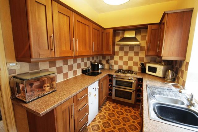  Image of 2 bedroom Terraced house for sale in Oxford Street Sowerby Bridge HX6 at Oxford Street  Sowerby Bridge, HX6 2DE