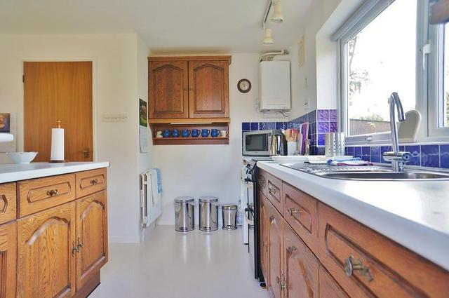  Image of 4 bedroom Detached house for sale in Pagisters Road Abingdon OX14 at Abingdon, OX14 2LY