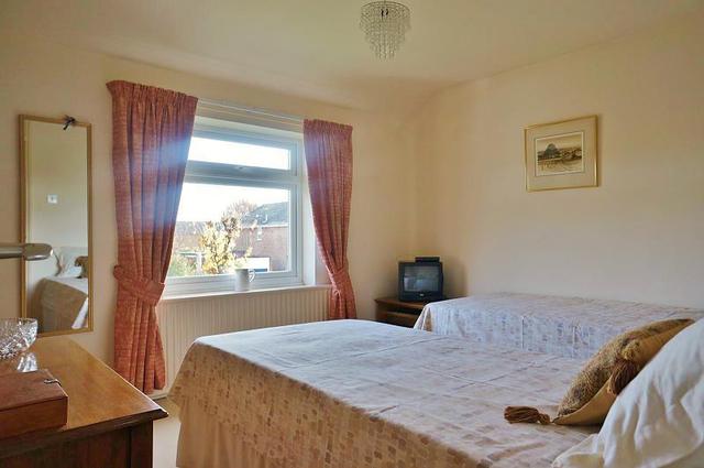  Image of 4 bedroom Detached house for sale in Pagisters Road Abingdon OX14 at Abingdon, OX14 2LY