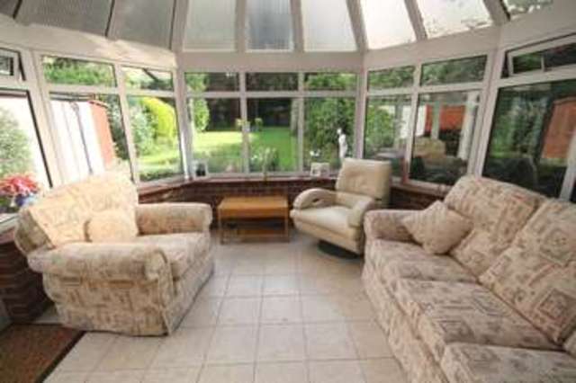  Image of 3 bedroom Detached house for sale in Park Lane Castle Donington Derby DE74 at Castle Donington Castle Donington Derbyshire, DE74 2JG