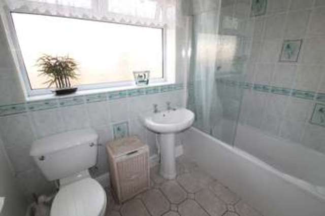  Image of 3 bedroom Detached house for sale in Park Lane Castle Donington Derby DE74 at Castle Donington Castle Donington Derbyshire, DE74 2JG