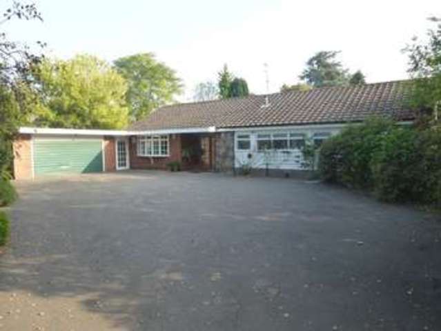  Image of 3 bedroom Detached house for sale in Park Lane Castle Donington Derby DE74 at Castle Donington Castle Donington Derbyshire, DE74 2JF