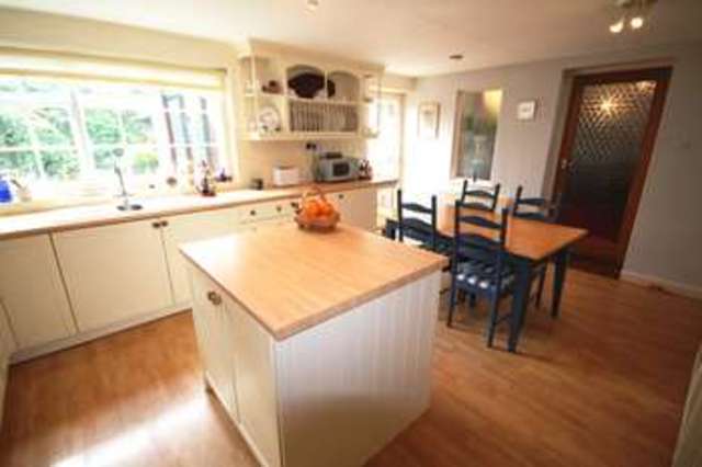  Image of 3 bedroom Detached house for sale in Park Lane Castle Donington Derby DE74 at Castle Donington Castle Donington Derbyshire, DE74 2JF