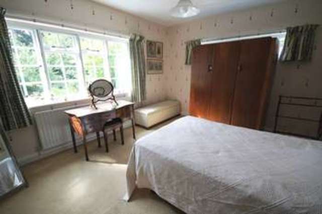  Image of 3 bedroom Detached house for sale in Park Lane Castle Donington Derby DE74 at Castle Donington Castle Donington Derbyshire, DE74 2JF