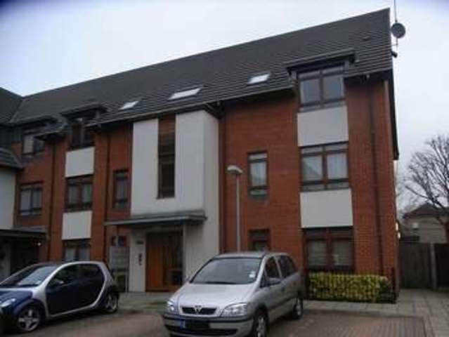 Image of 2 bedroom Property for sale in Pellow Close Barnet EN5 at Pellow Close  BARNET, EN5 2UP