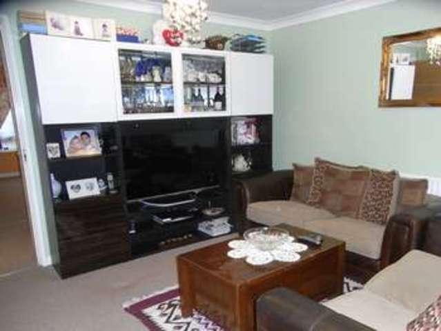  Image of 2 bedroom Property for sale in Pellow Close Barnet EN5 at Pellow Close  BARNET, EN5 2UP