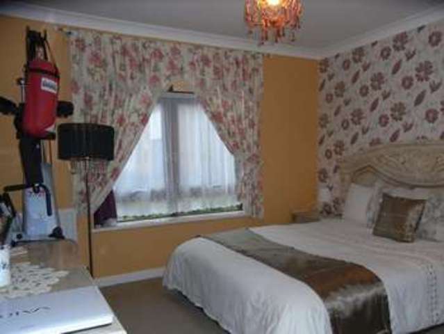  Image of 2 bedroom Property for sale in Pellow Close Barnet EN5 at Pellow Close  BARNET, EN5 2UP