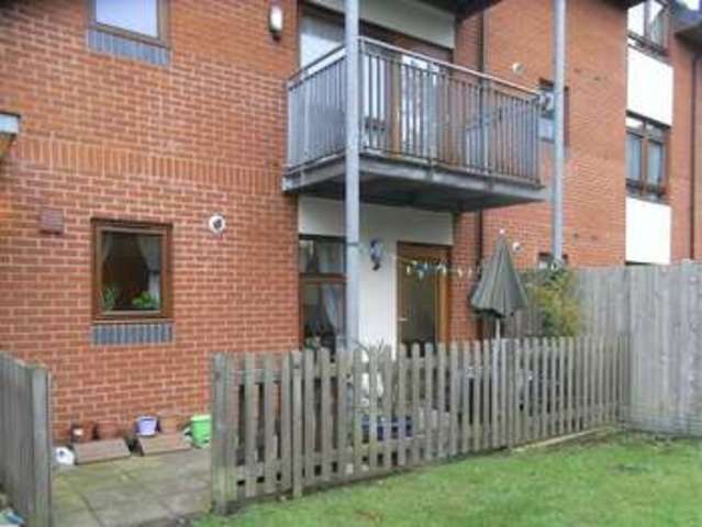  Image of 2 bedroom Property for sale in Pellow Close Barnet EN5 at Pellow Close  BARNET, EN5 2UP