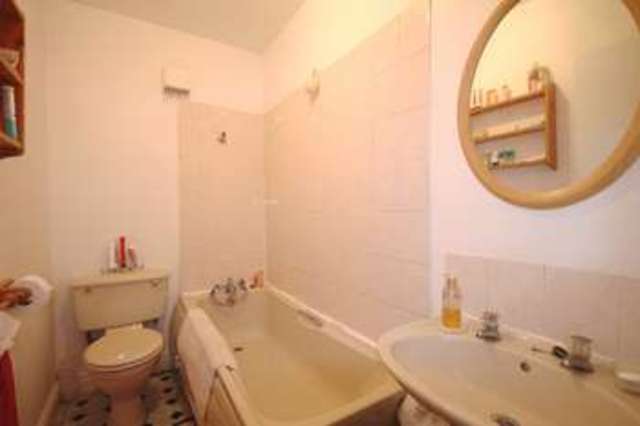  Image of 1 bedroom Flat for sale in Perth Road Beckenham BR3 at Beckenham Kent Beckenham, BR3 6PP