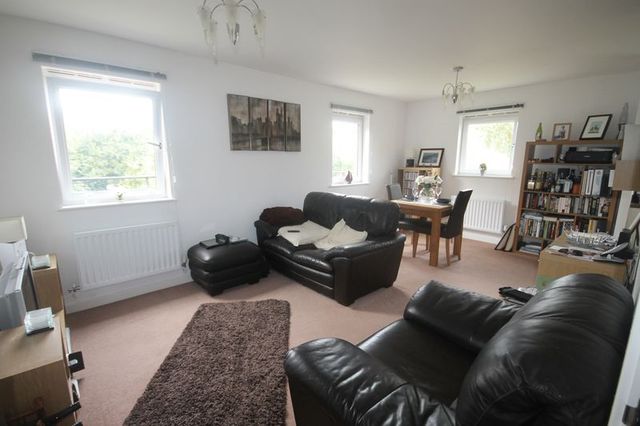  Image of 1 bedroom Flat for sale in Phoenix Way Portishead Bristol BS20 at Phoenix Way Portishead Bristol, BS20 7PB