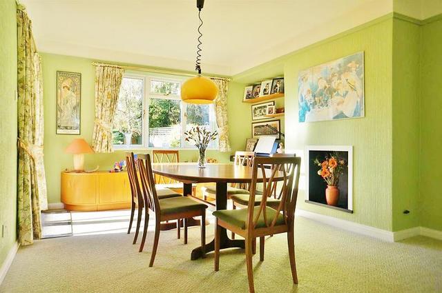  Image of 4 bedroom Detached house for sale in Picklers Hill Abingdon OX14 at Abingdon, OX14 2BB