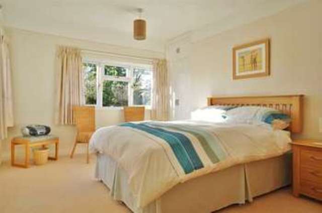  Image of 4 bedroom Detached house for sale in Picklers Hill Abingdon OX14 at Abingdon, OX14 2BB