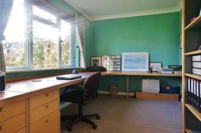  Image of 4 bedroom Detached house for sale in Picklers Hill Abingdon OX14 at Abingdon, OX14 2BB