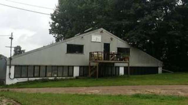  Image of Property to rent in Platts Eyot Hampton TW12 at Platts Eyot  Hampton, TW12 2HF