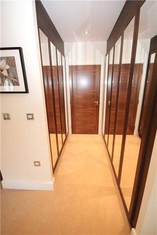  Image of 2 bedroom Apartment for sale in Nether Street London N12 at London  Woodside Park, N12 8EU