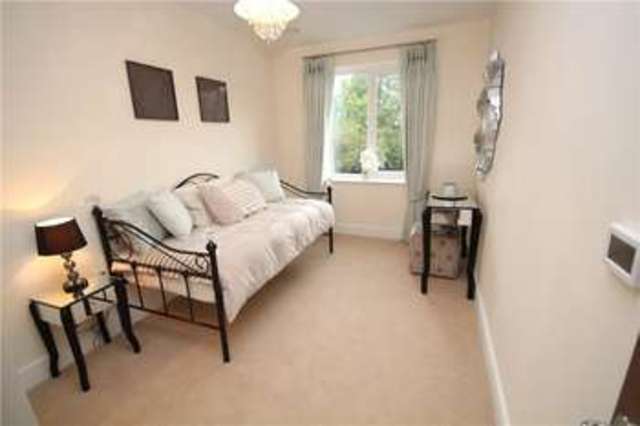  Image of 2 bedroom Flat for sale in Nether Street London N12 at Nether Street Finchley Woodside Park, N12 8EU
