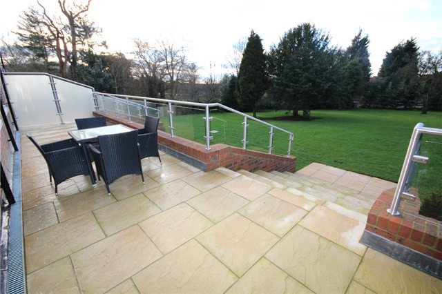  Image of 2 bedroom Flat for sale in Nether Street London N12 at Nether Street Finchley Woodside Park, N12 8EU