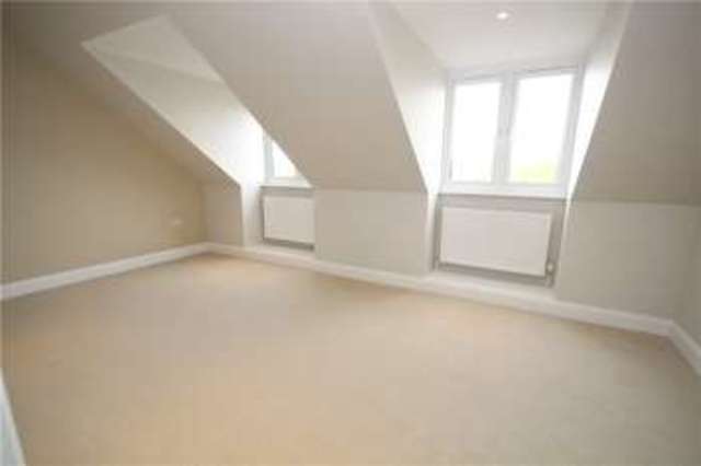  Image of 4 bedroom Terraced house for sale in Buttercup Close Northolt UB5 at Northolt  Northolt, UB5 5TS