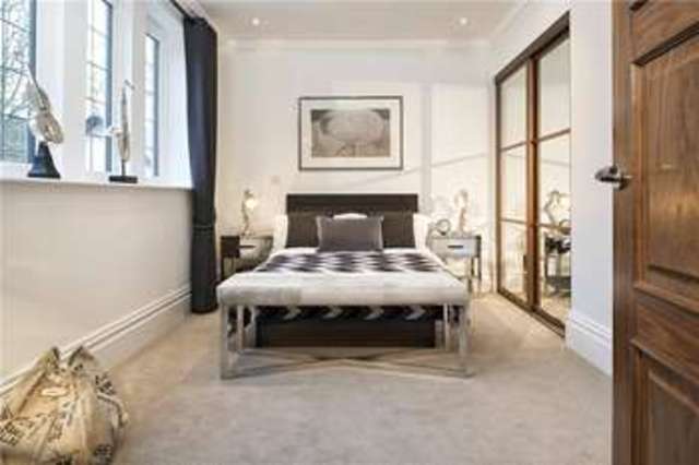  Image of 6 bedroom Detached house for sale in The Common Stanmore HA7 at The Common Stanmore Stanmore, HA7 3HT