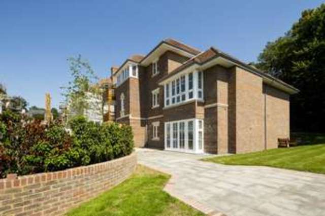  Image of 2 bedroom Apartment for sale in Hammers Lane London NW7 at Hammers Lane Mill Hill Mill Hill, NW7 4DR