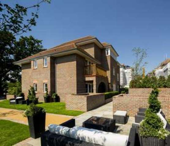  Image of 2 bedroom Apartment for sale in Hammers Lane London NW7 at Hammers Lane Mill Hill Mill Hill, NW7 4DR