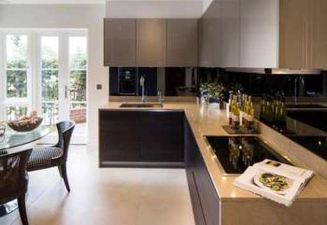  Image of 2 bedroom Apartment for sale in Hammers Lane London NW7 at Hammers Lane Mill Hill Mill Hill, NW7 4DR